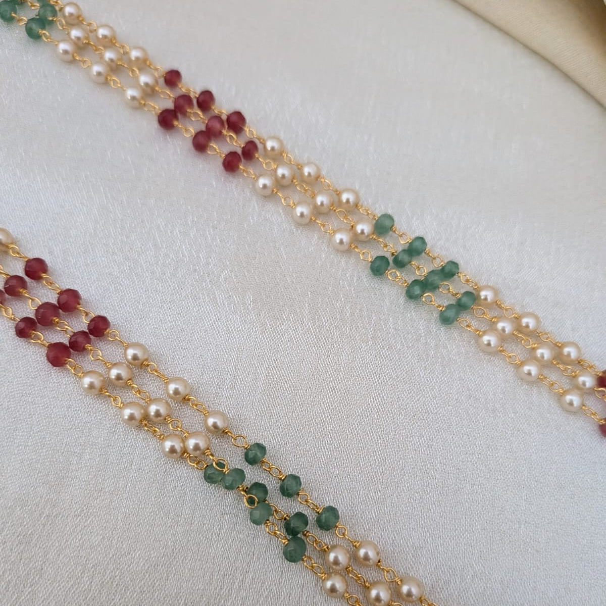 3 Layered pearl necklace