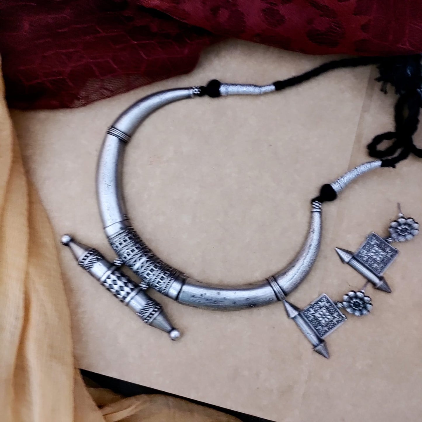 Silver Lookalike Hasli necklace set