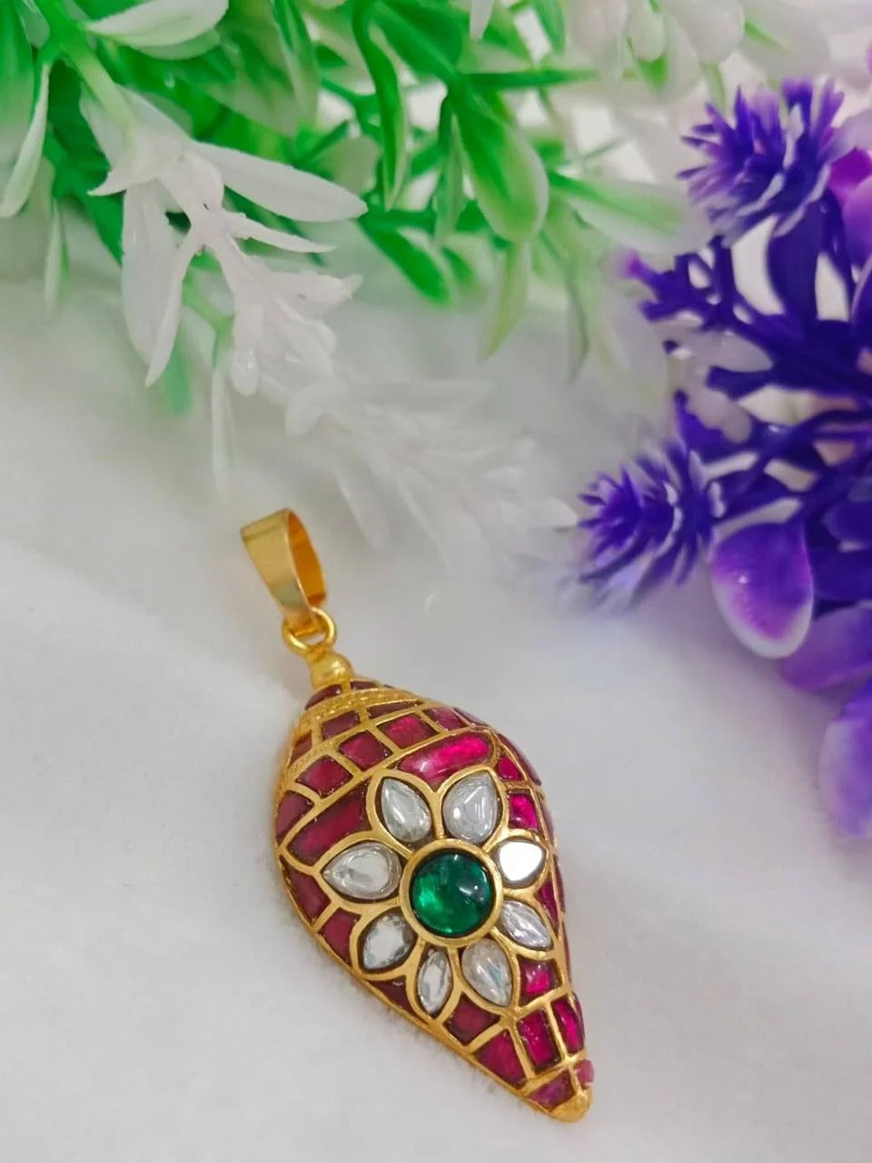 Jadau ruby stone pendant chain set