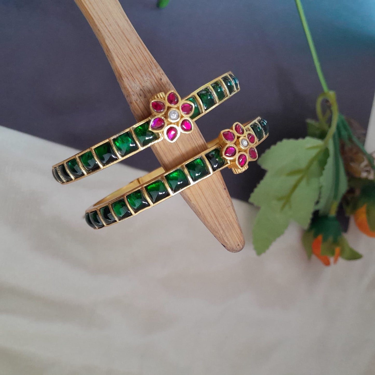 Jadau Kundan Bangle
