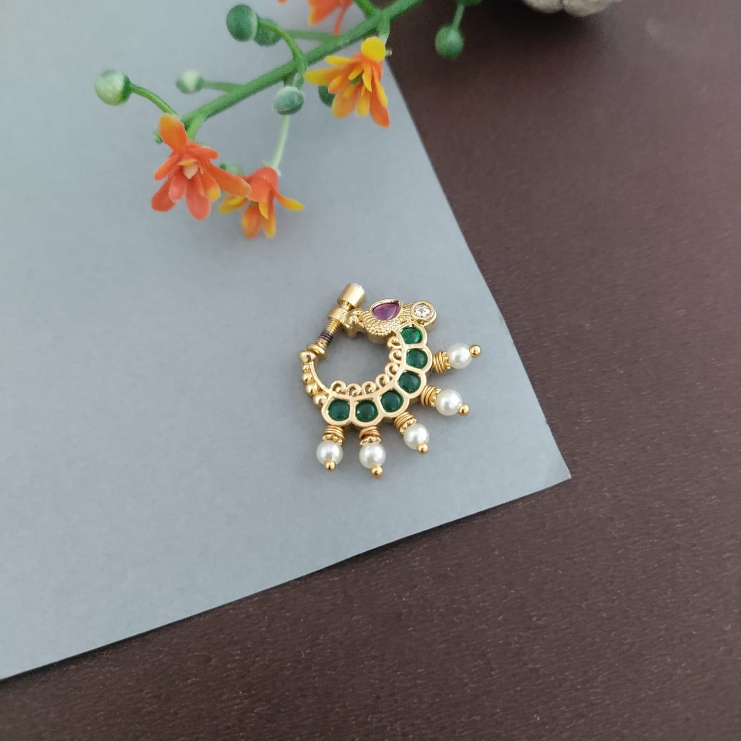Round simple Nath Nosepin Peacock Kemp