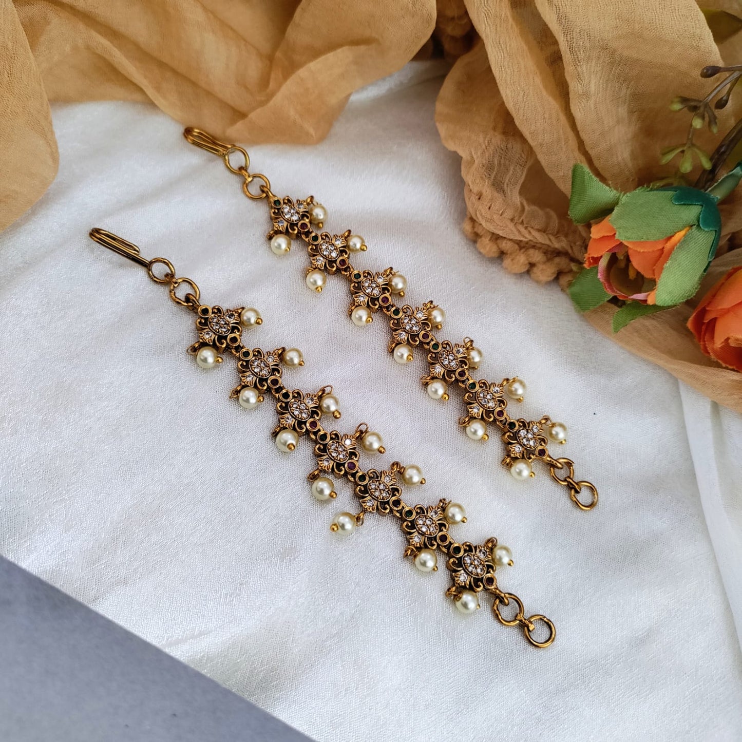 Ear chain - Maatel with pearl drop