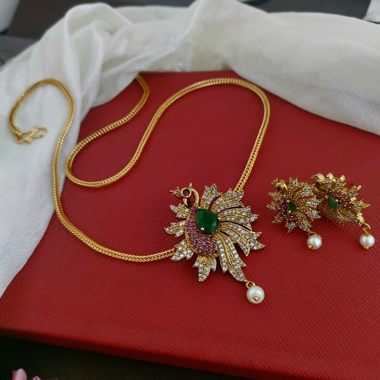 CZ stone peacock pendant chain