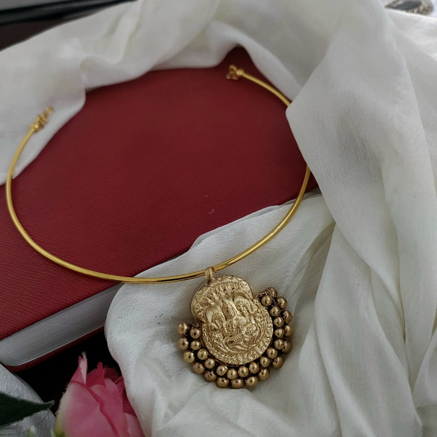 Golden ghongroo pendant hasli