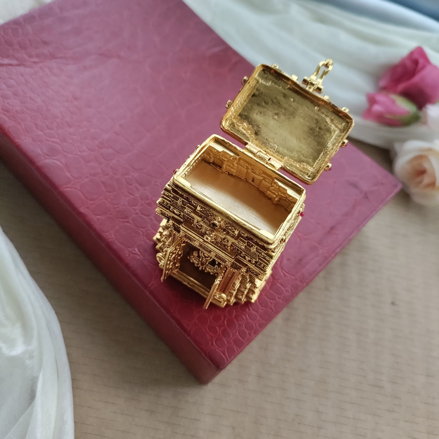 Goddess Lakshmi Raja gopuram Sindoor/Kumkum box