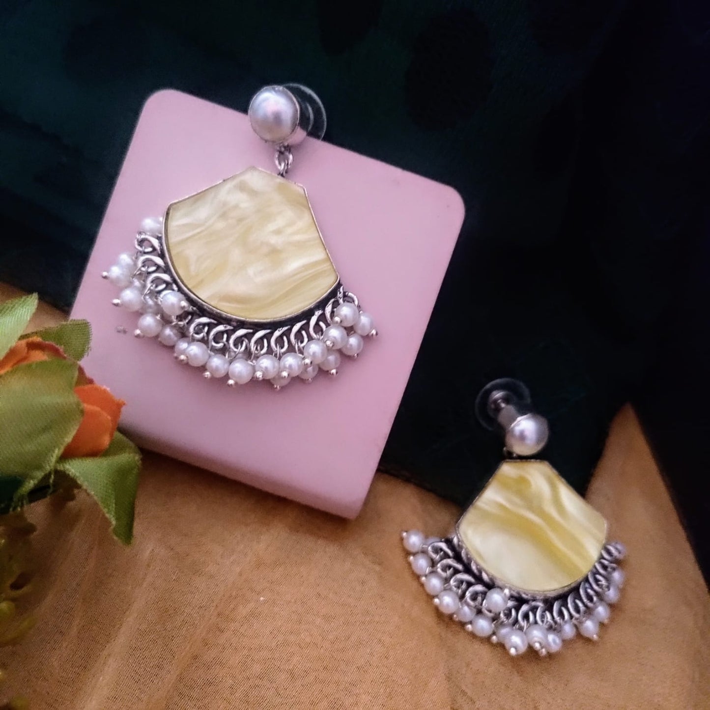Shell Stone earring