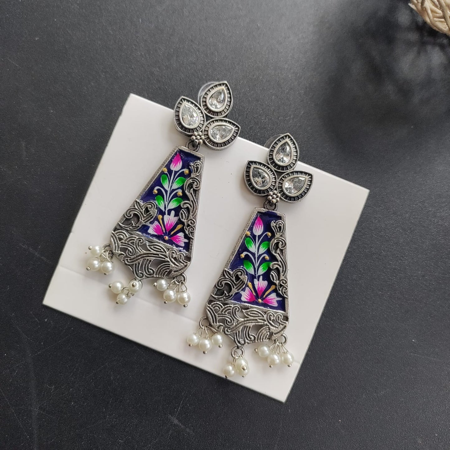 Drop shape 3 stone painted earring