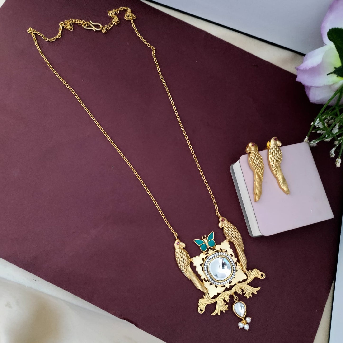 Jadau fusion parrot long chain set