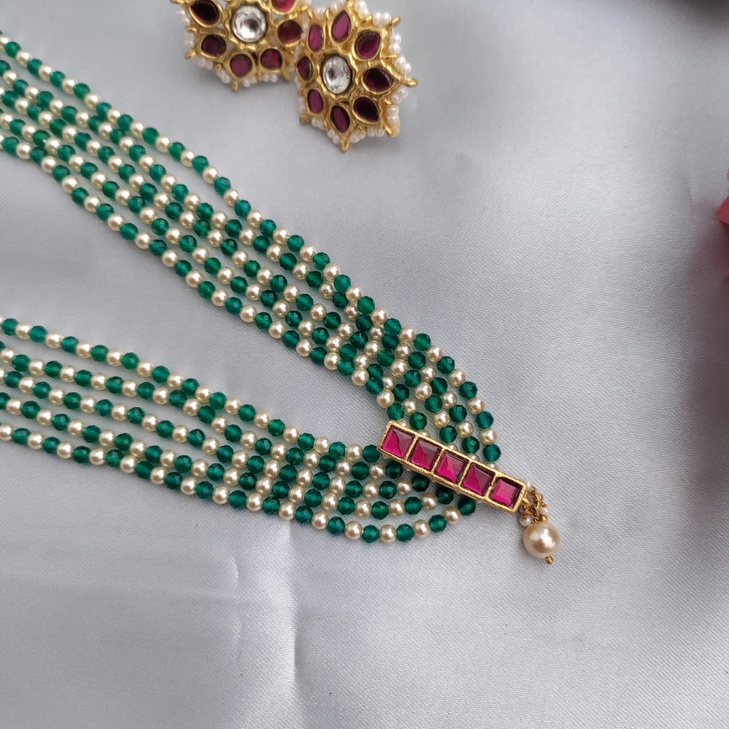 Green bead 5 line jadau stone chain set