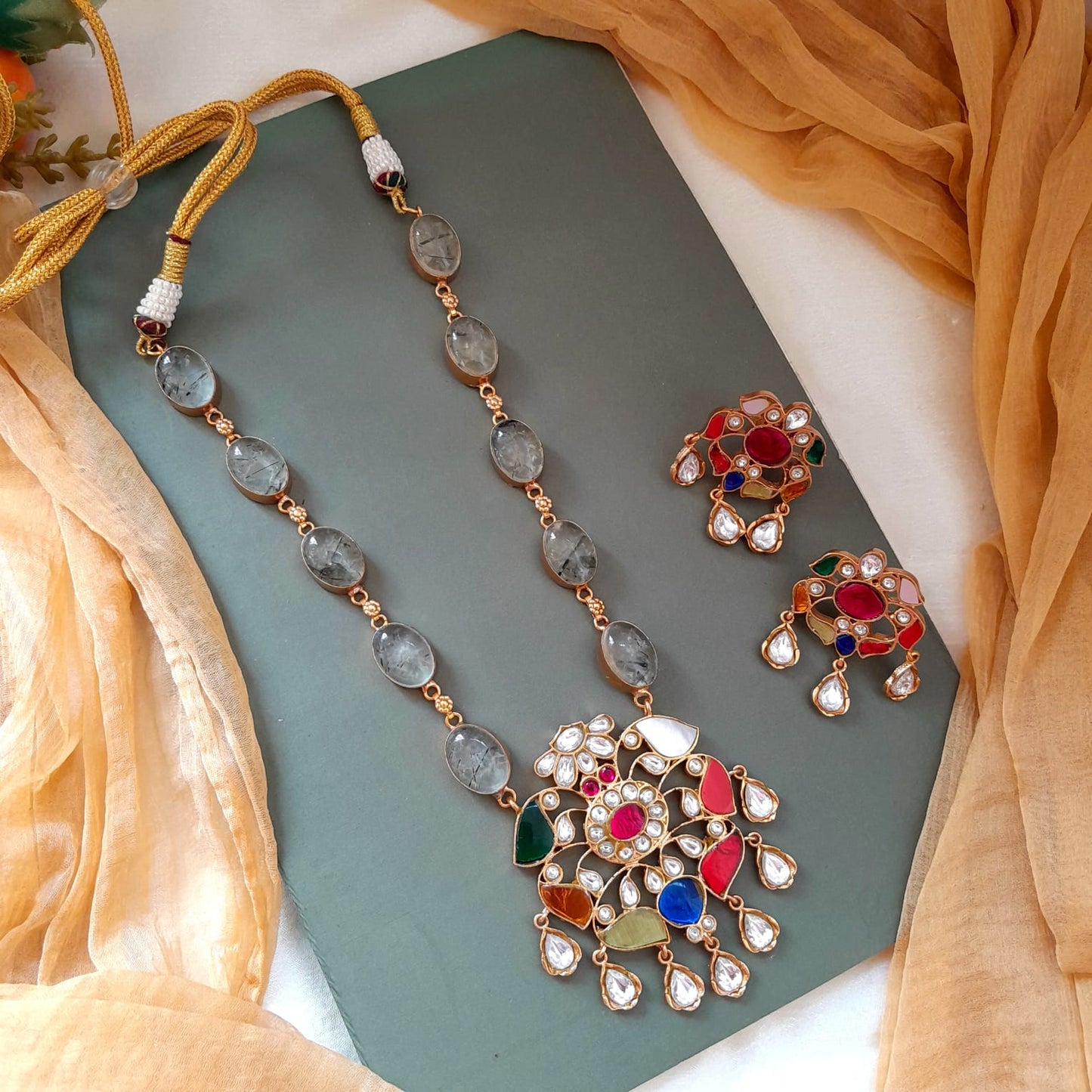 Beautiful Jadau kundan exclusive stone necklace set