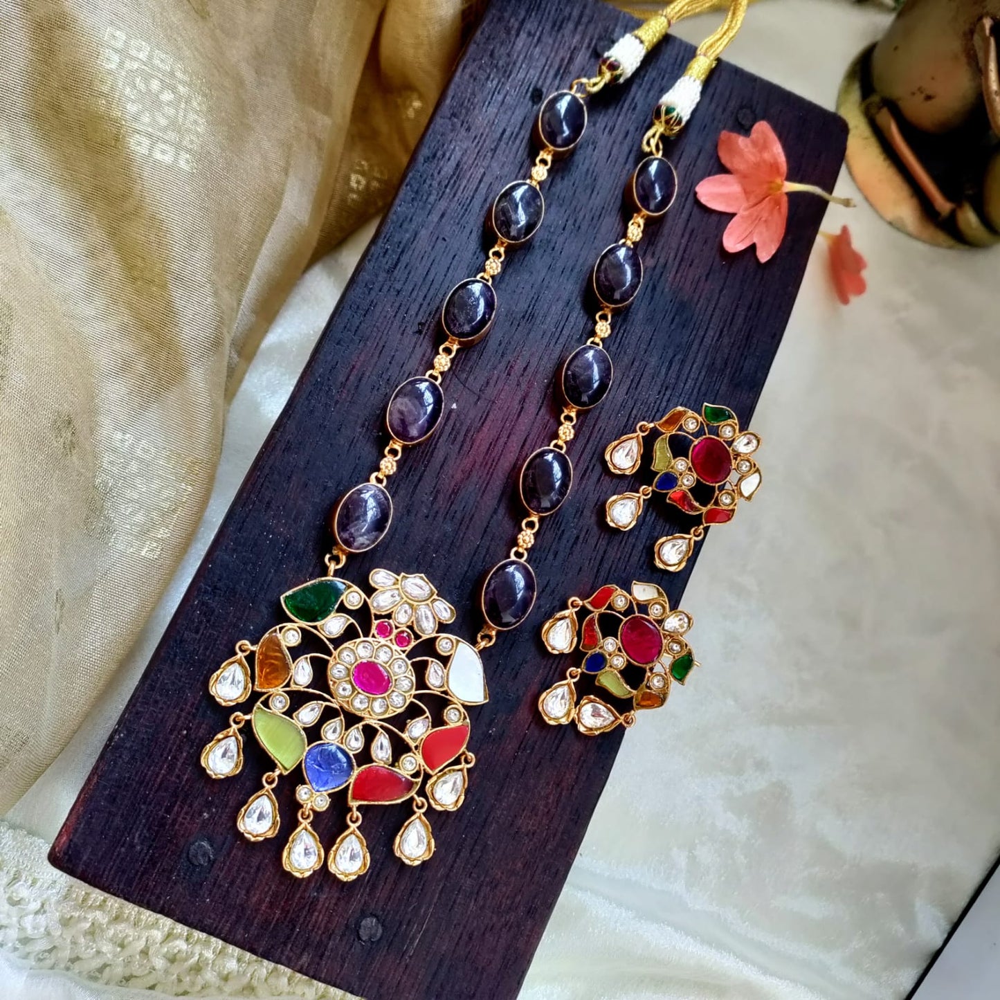Beautiful Jadau kundan exclusive stone necklace set