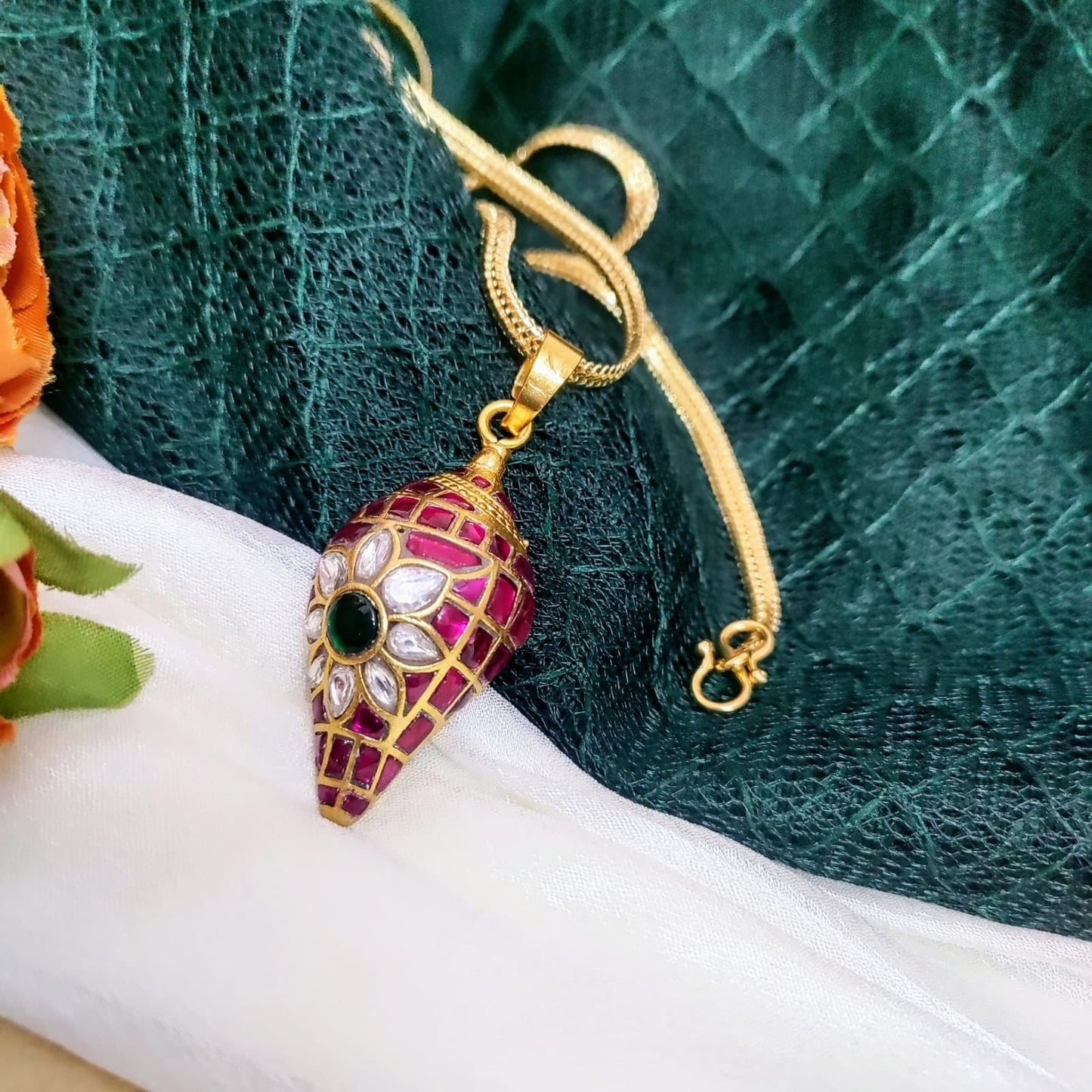 Jadau ruby stone pendant chain set