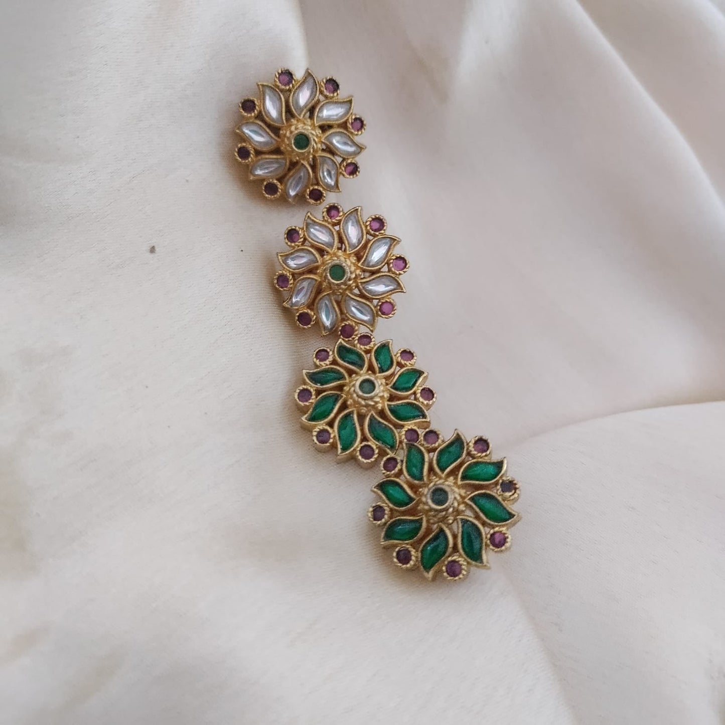Golden stud stone earring
