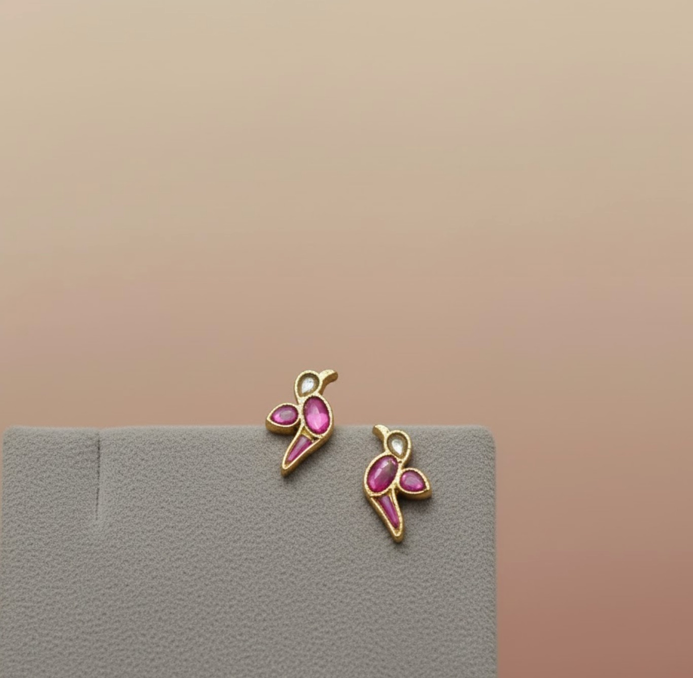 Tiny Cute bird stud