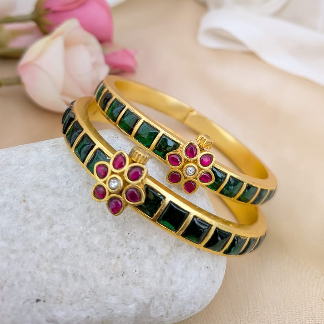 Jadau Kundan Bangle