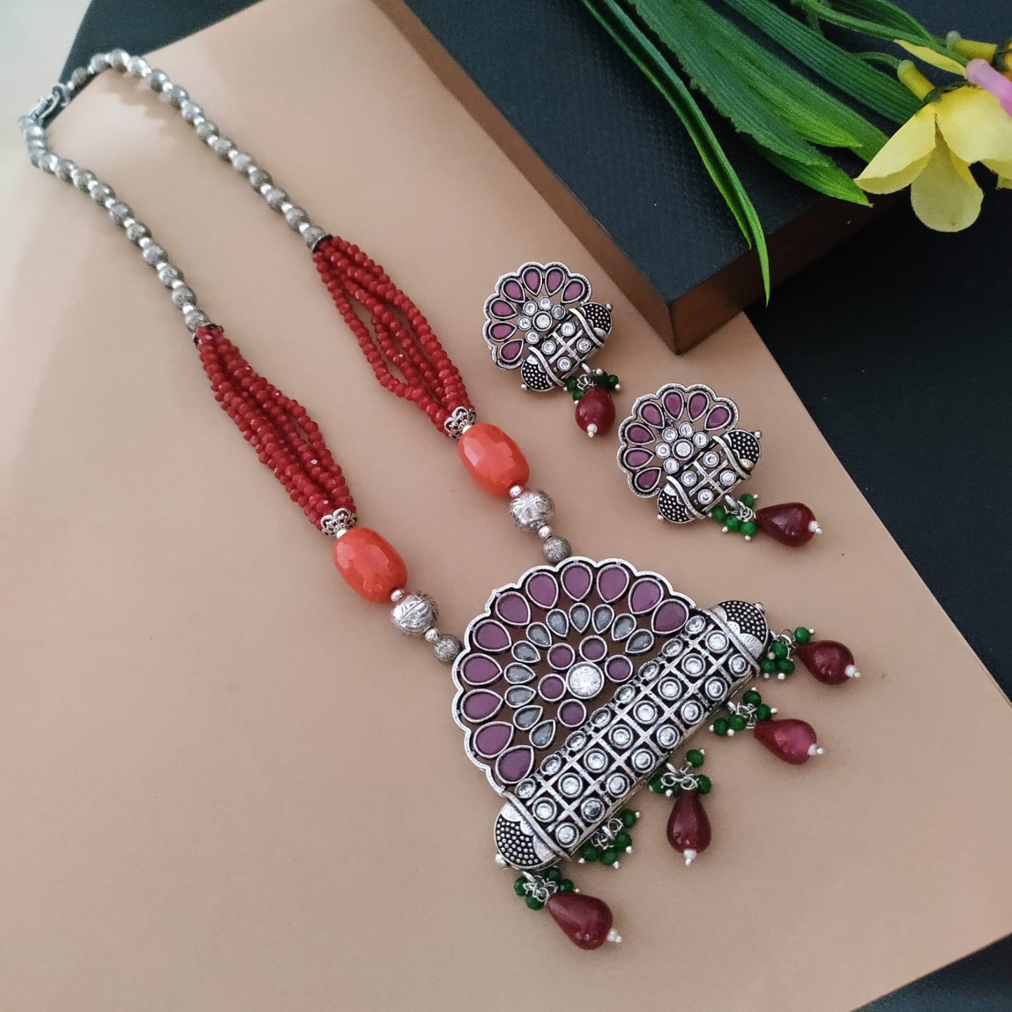 Beaded long chain set