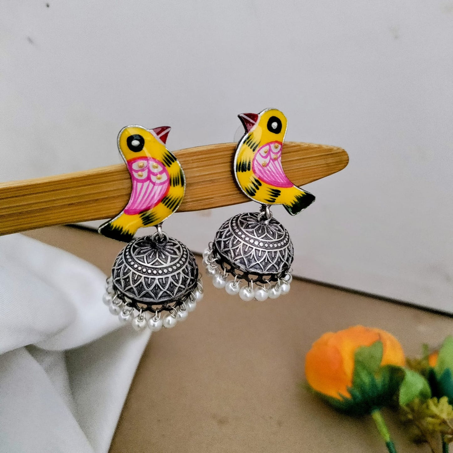 Bird hand painted jumkha