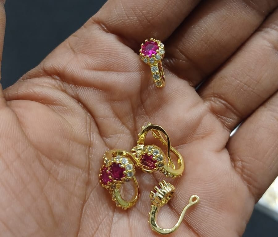 CZ stone studded nosepin - Clipon Single stone with AD around