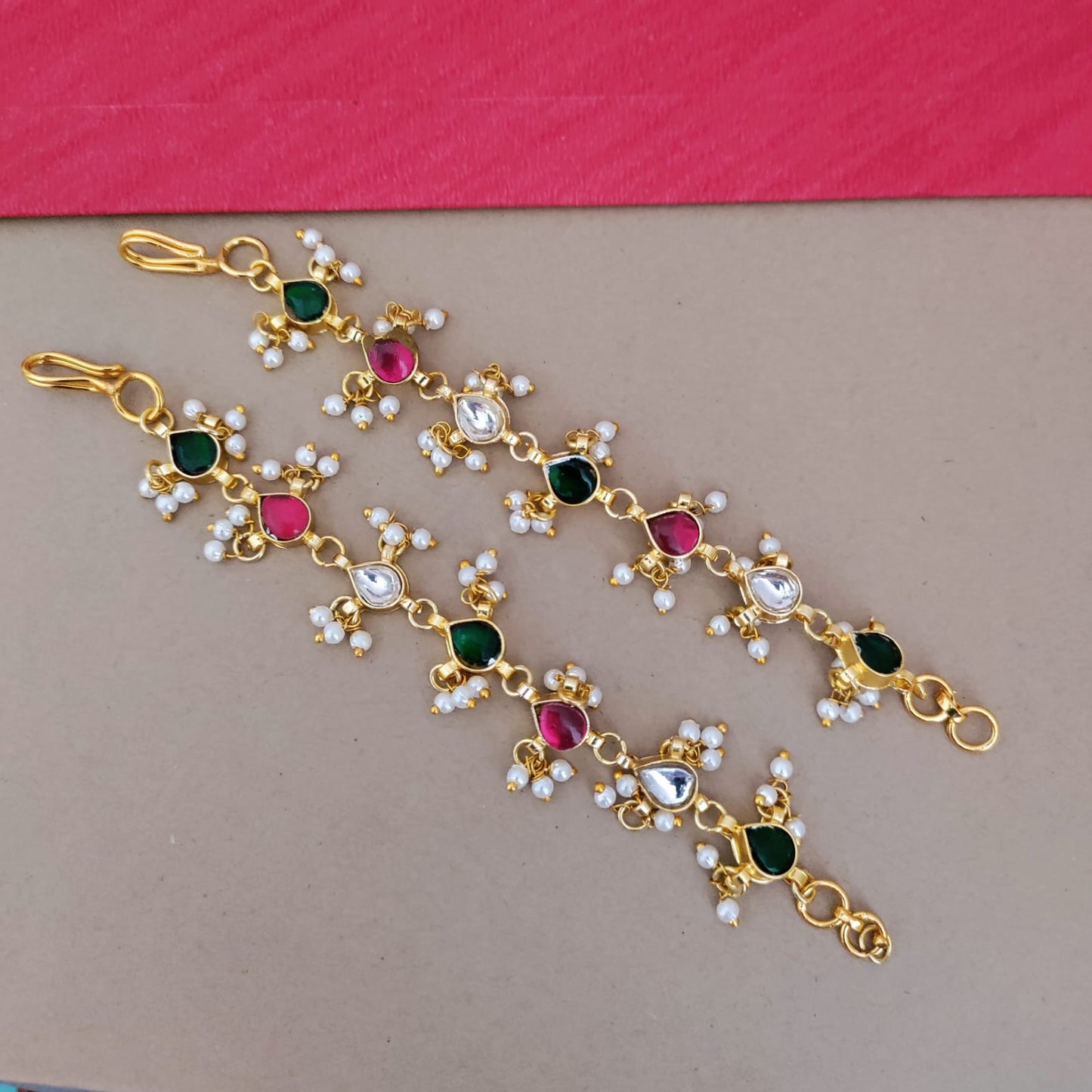 Jadau earchain