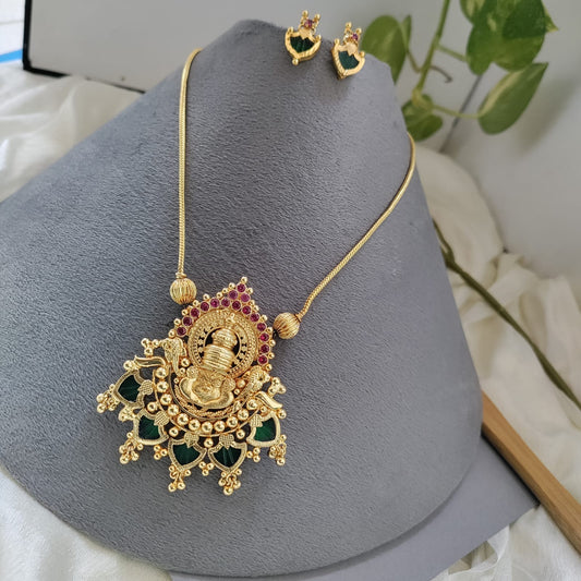 Kathakali pendant chain - Kerala design