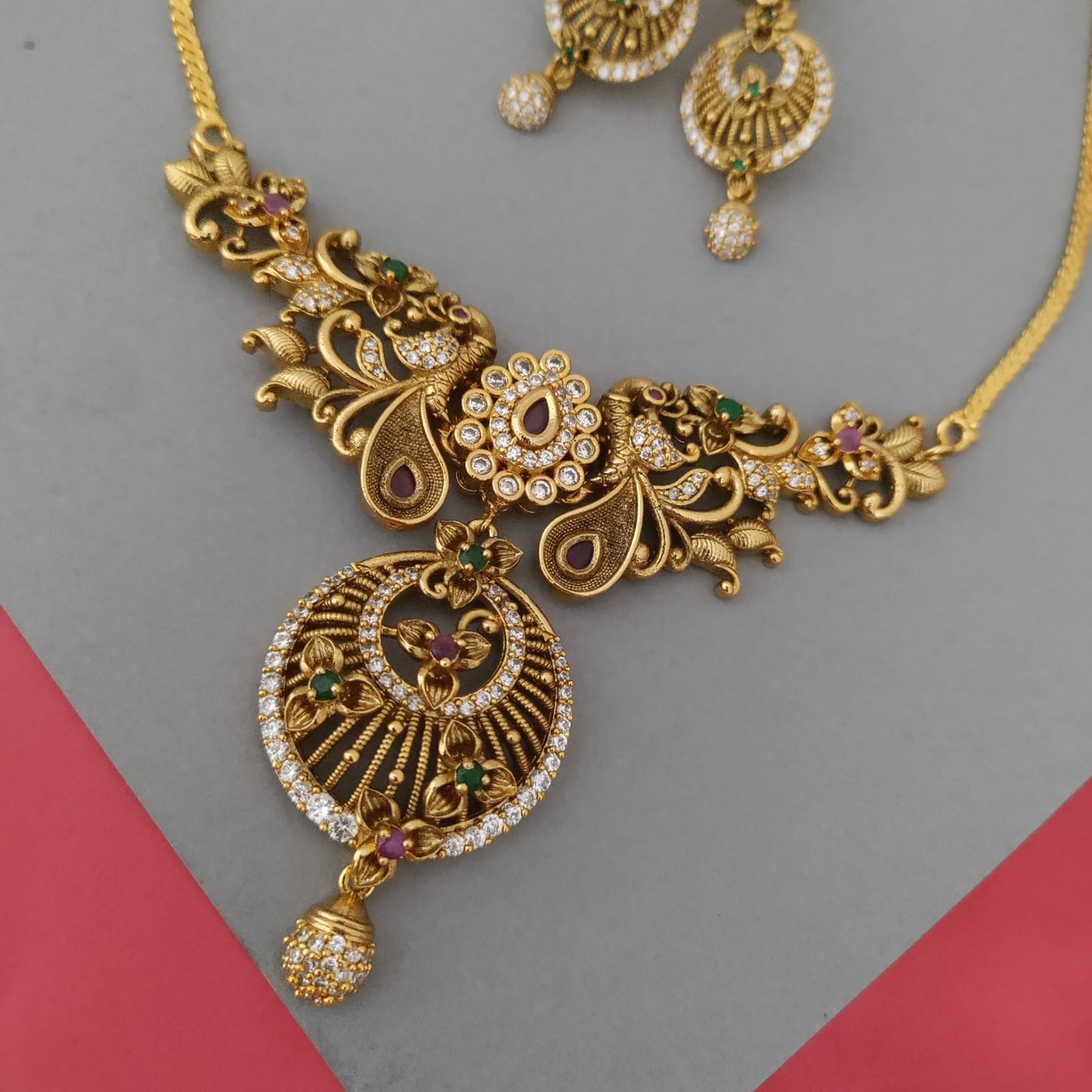 Peacock  AD choker set