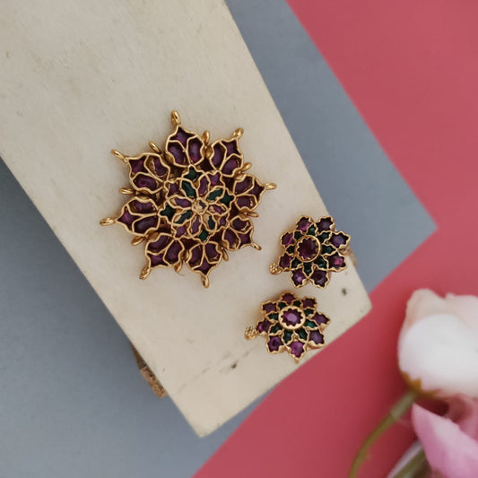 Kemp flower  pendant  set