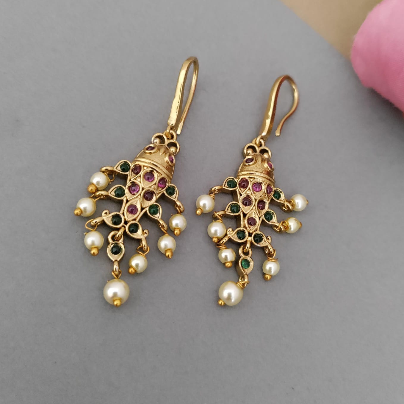 Kemp stone Fish earing