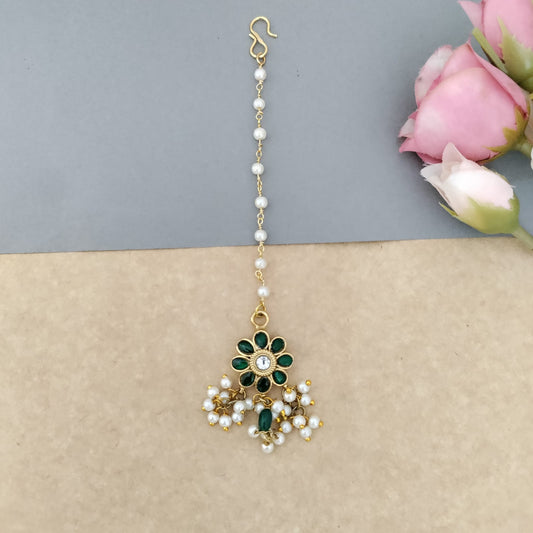 Jadau KUndan green stone Tikka