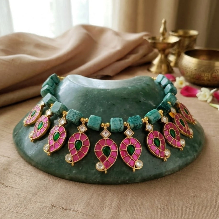 Jadau kundan Paisley shaped necklace set with amazonite beads