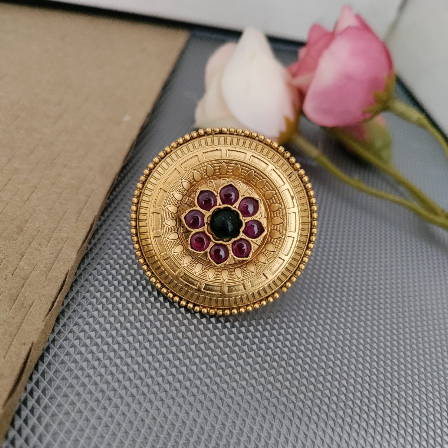 Flower round Finger ring