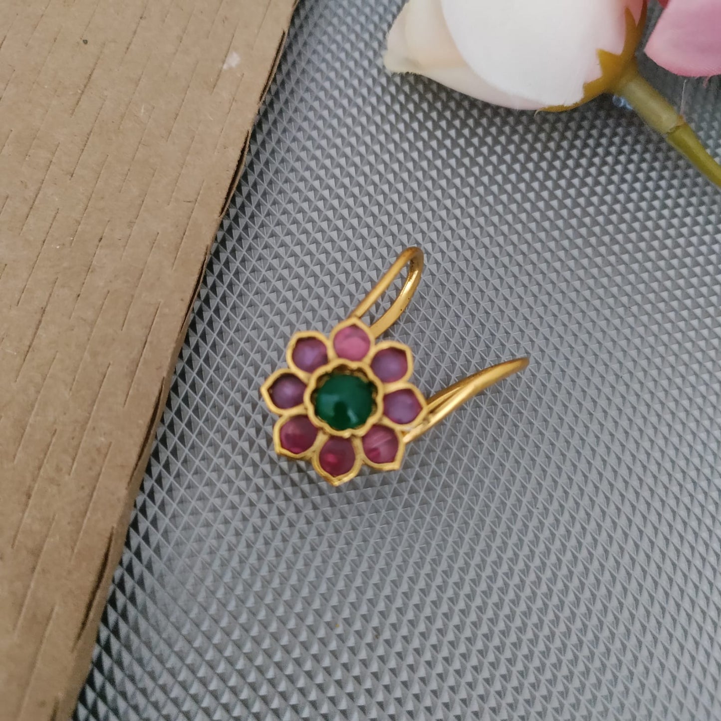 Neli design Finger ring