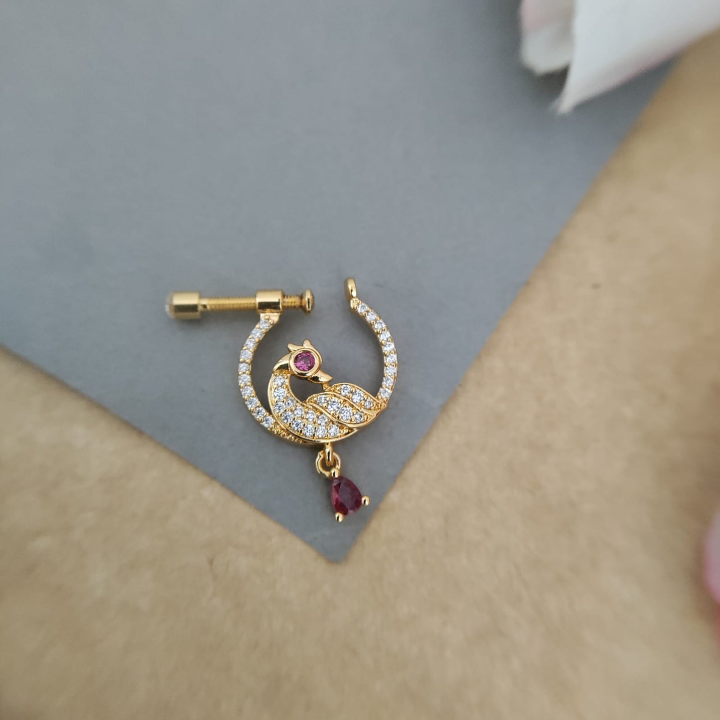 AD peacock nosepin/Nath