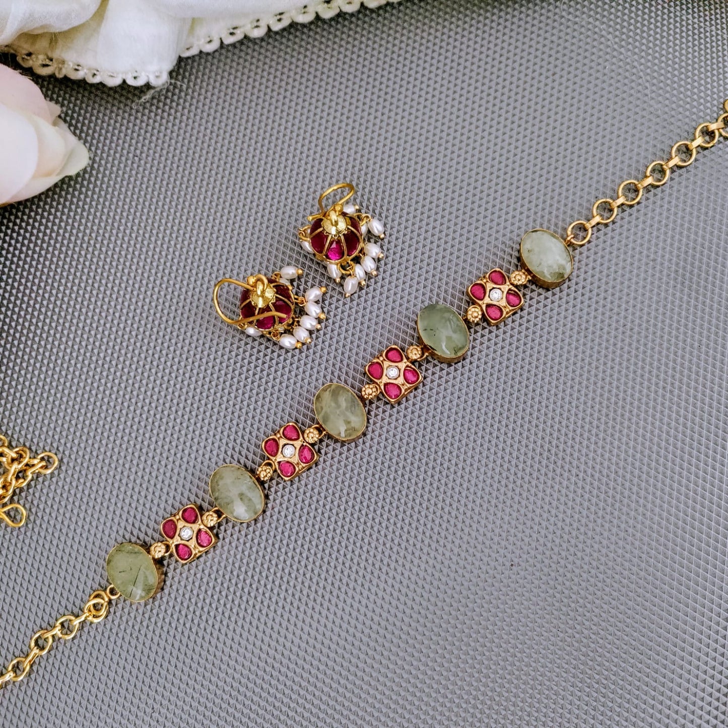 Prehnite stone Jadau kundan  choker