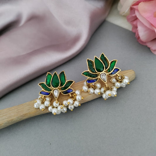 Lotus jadau stone earring