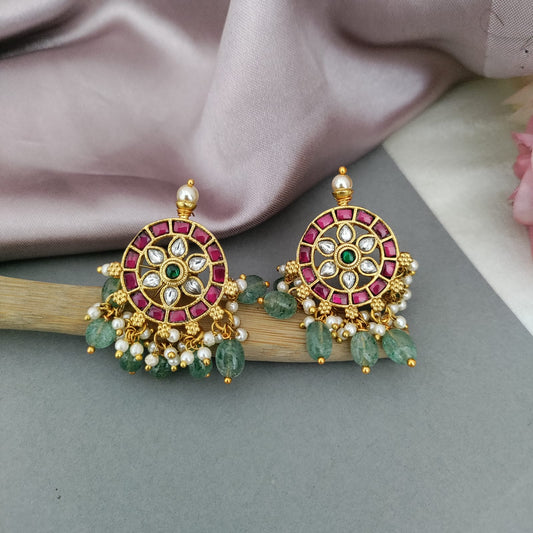 Round stone flower jadau earring