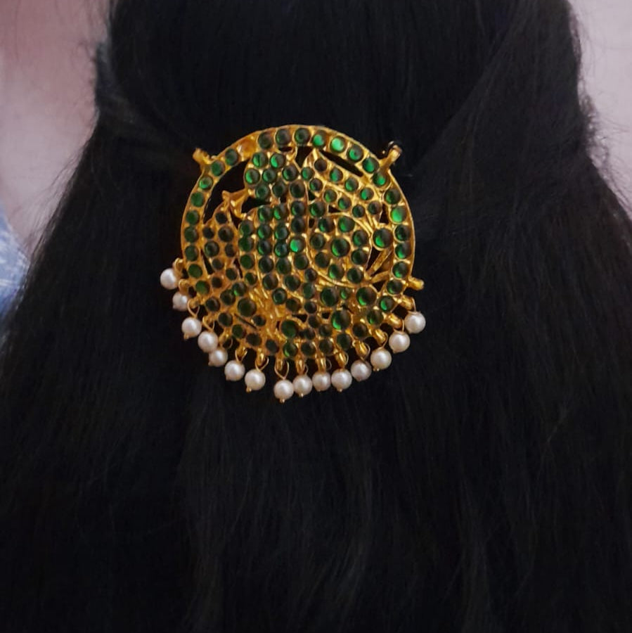 Bharathanatyan kemp Jada billa / Hari pin round green