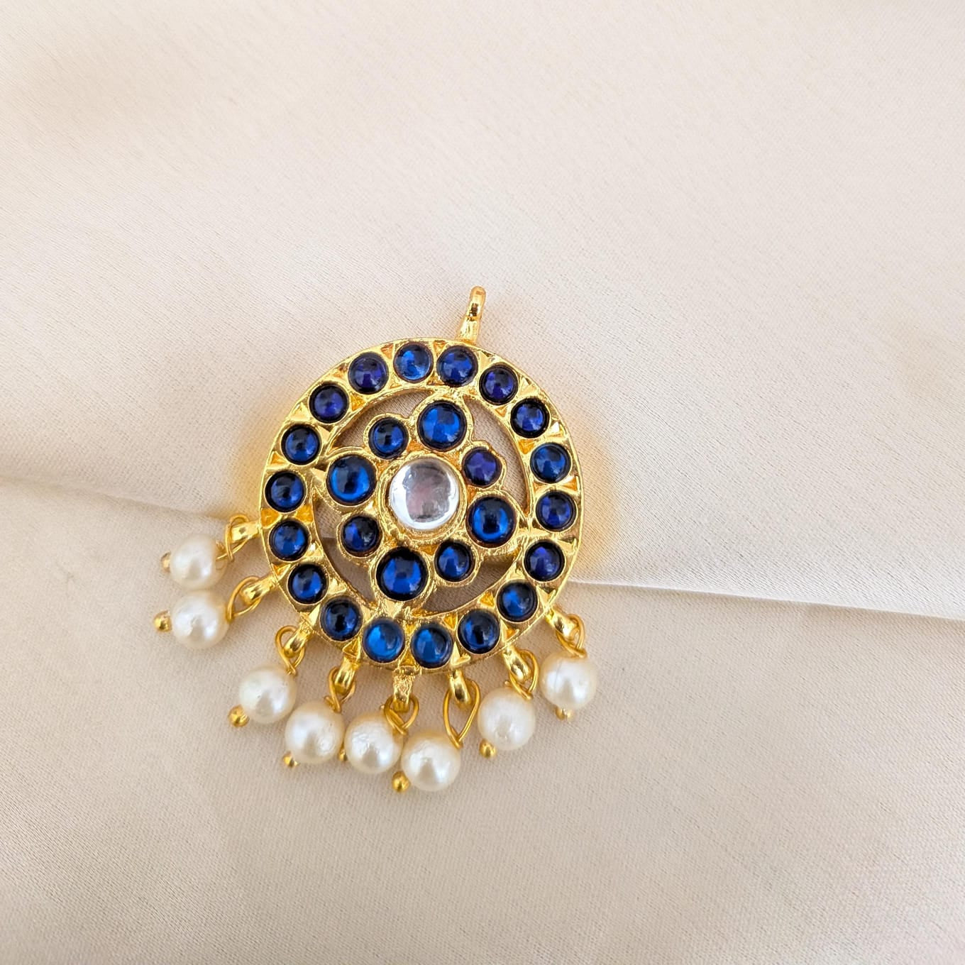 Bharathanatyan kemp Jada billa / Hari pin blue round