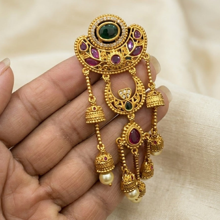 Kemp stone studded Jada Billa with Jumkha drop