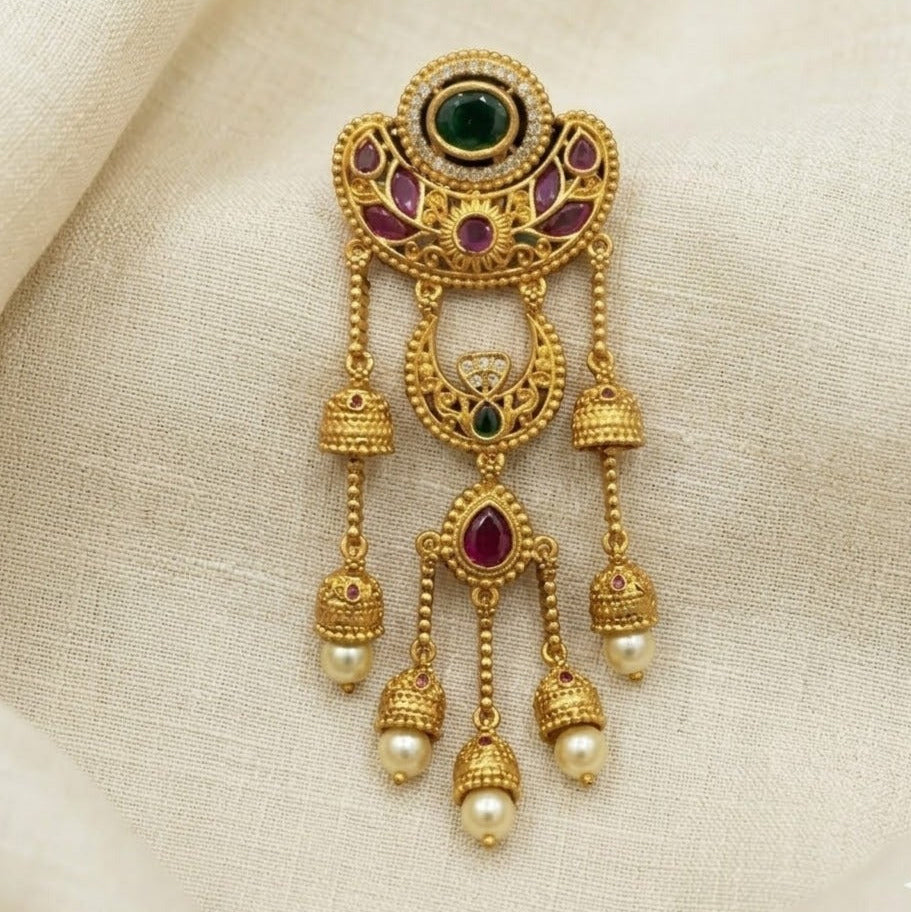 Kemp stone studded Jada Billa with Jumkha drop