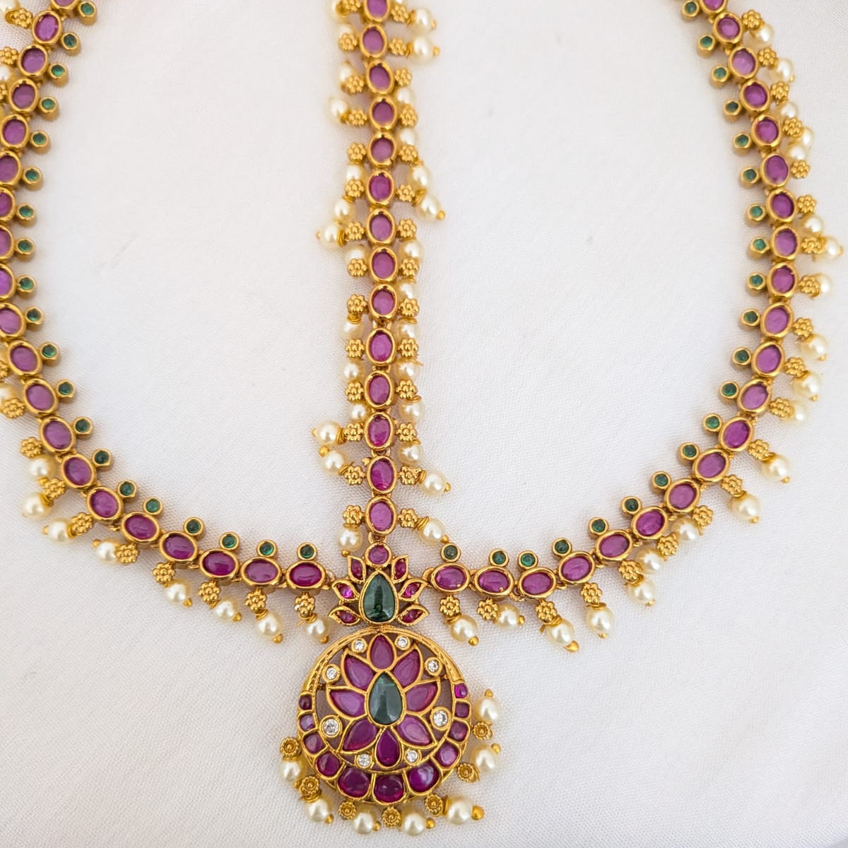 Kemp stone studded matha patti / Head set