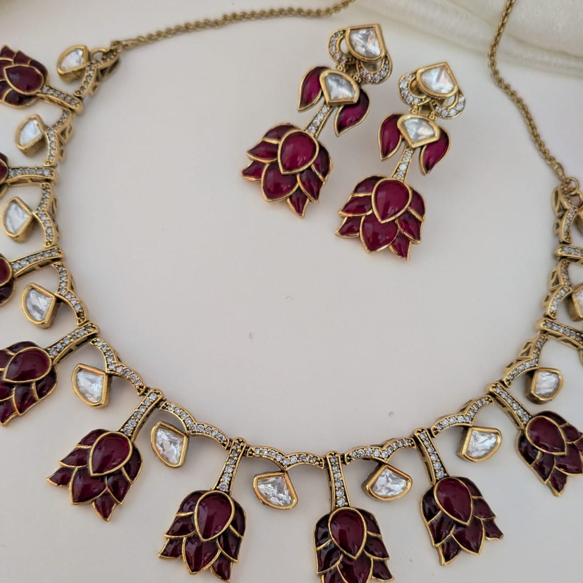 Lotus design necklace set Antique finish Ruby