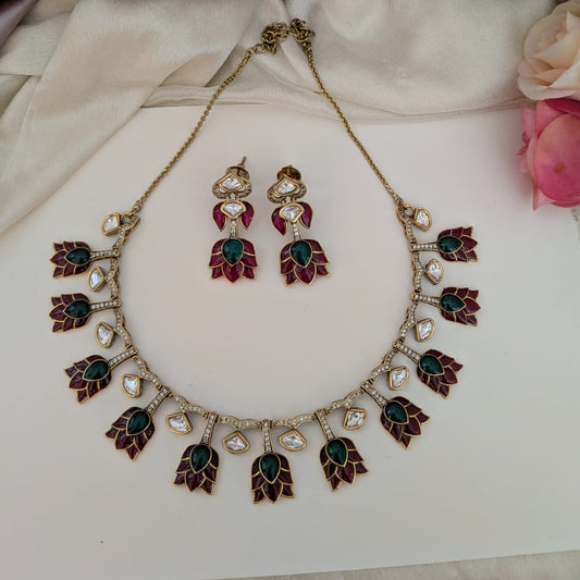 Lotus design necklace set Antique finish Ruby with green