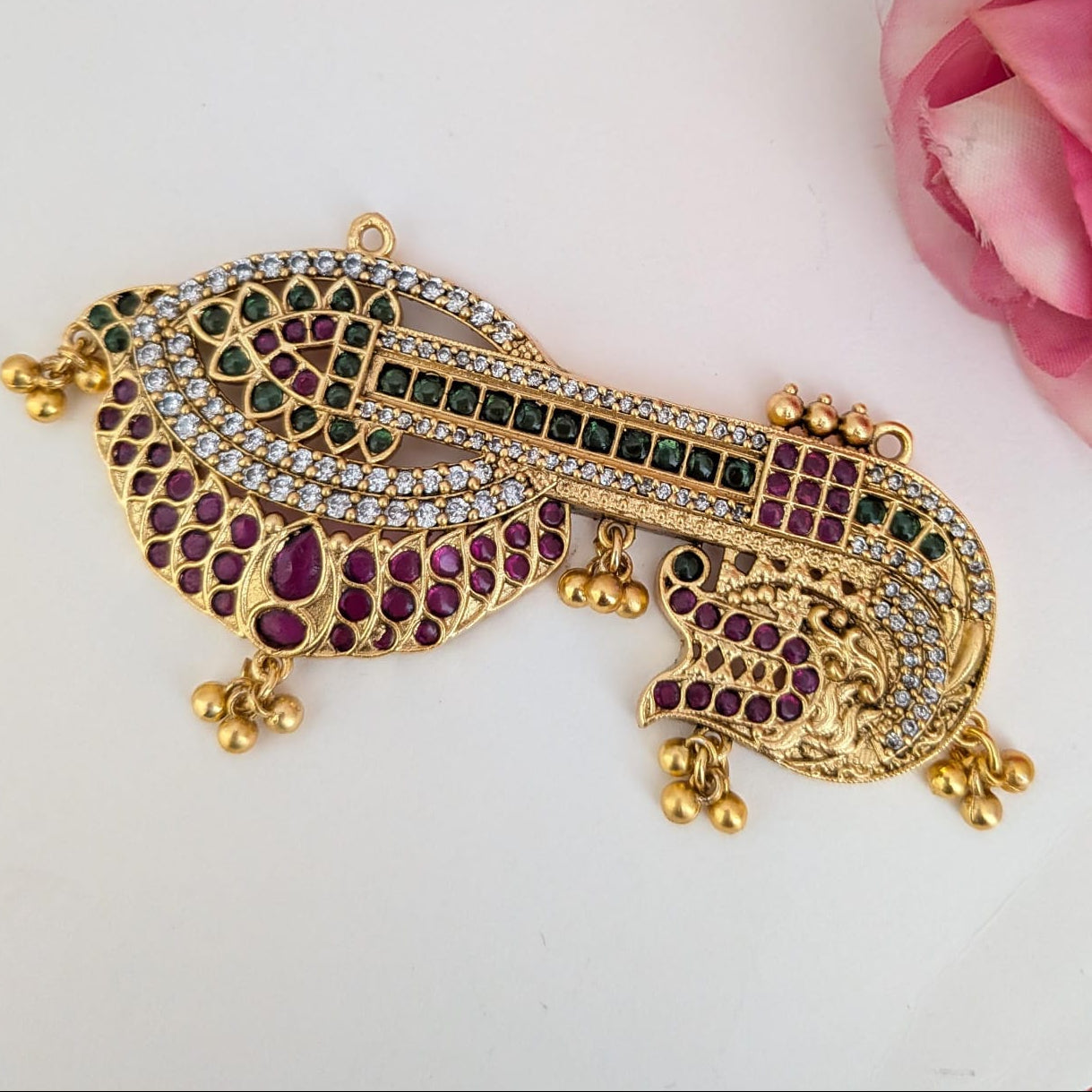 Kemp stone studded Veena design pendant chain