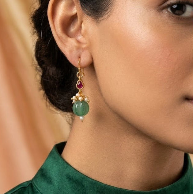 Jadau stone with green pumpkin beaded hook earring