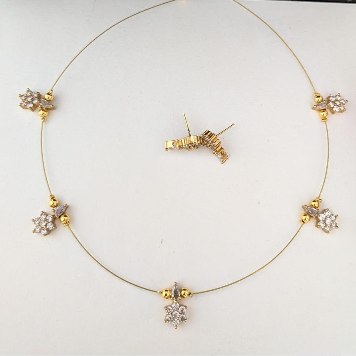 Invisible necklace white floral stone