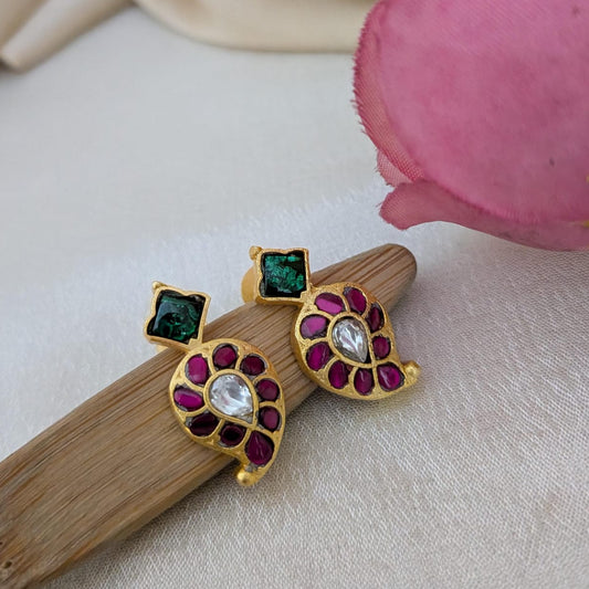 Jadau kundan mango stud ruby