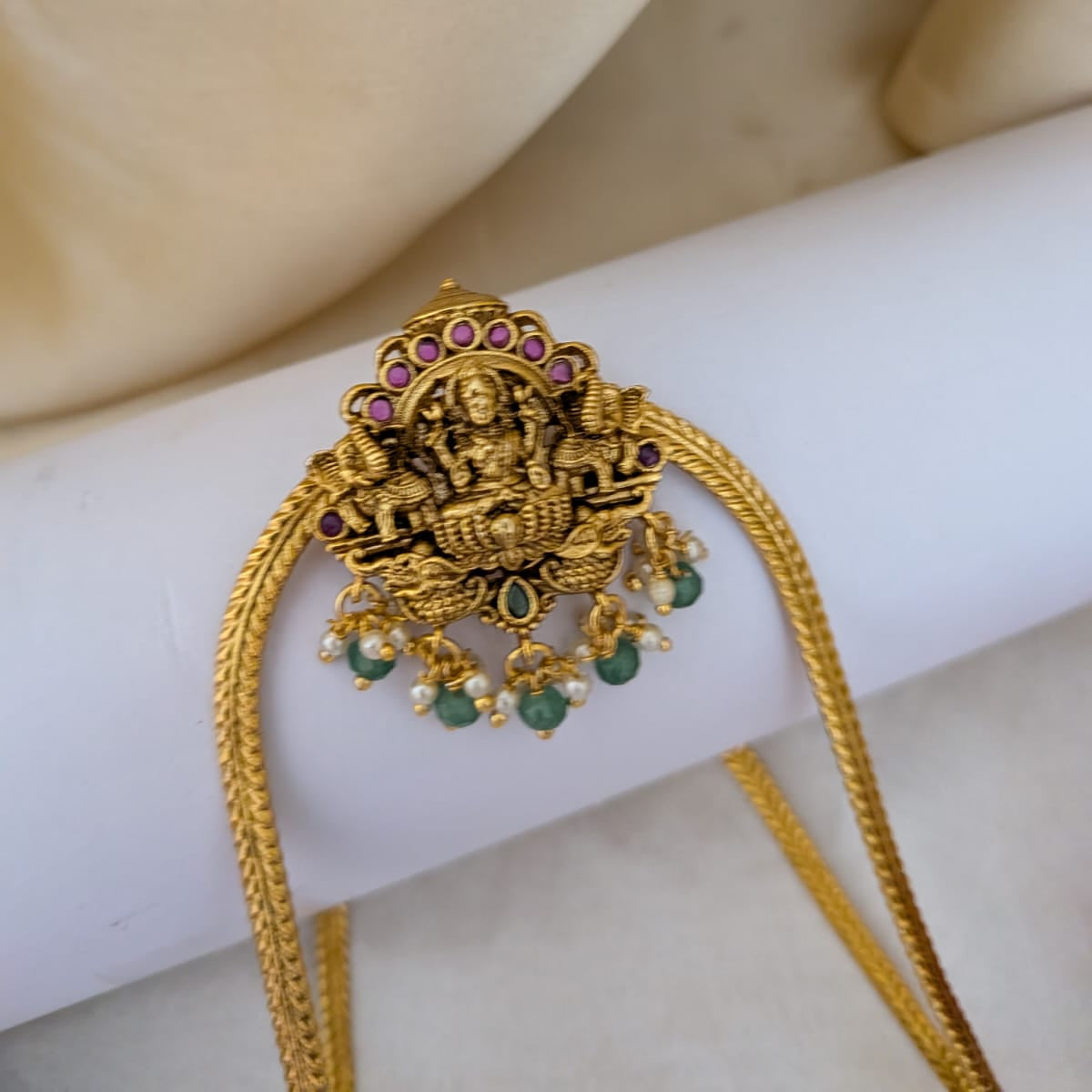 Lakshmi green bead vanki