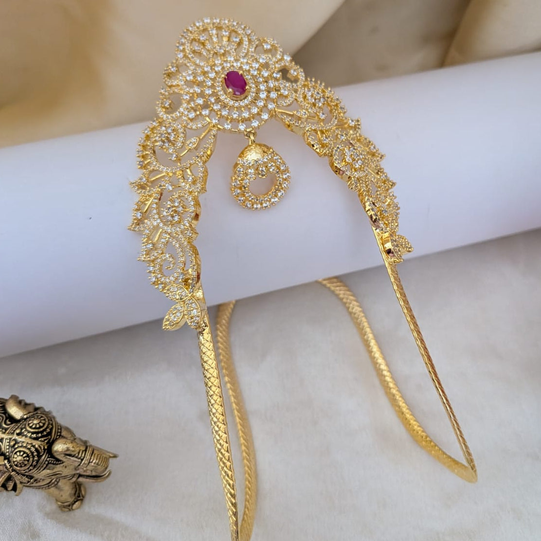 White AD stone vangi