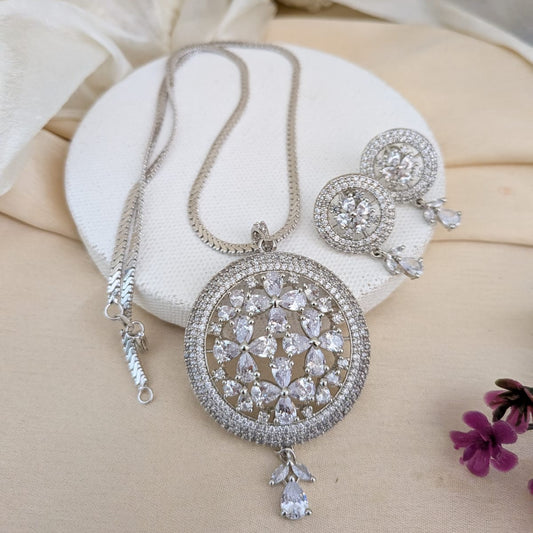 AD round silver pendant chain
