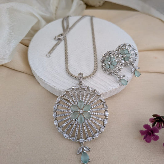 AD pastel green round silver pendant chain